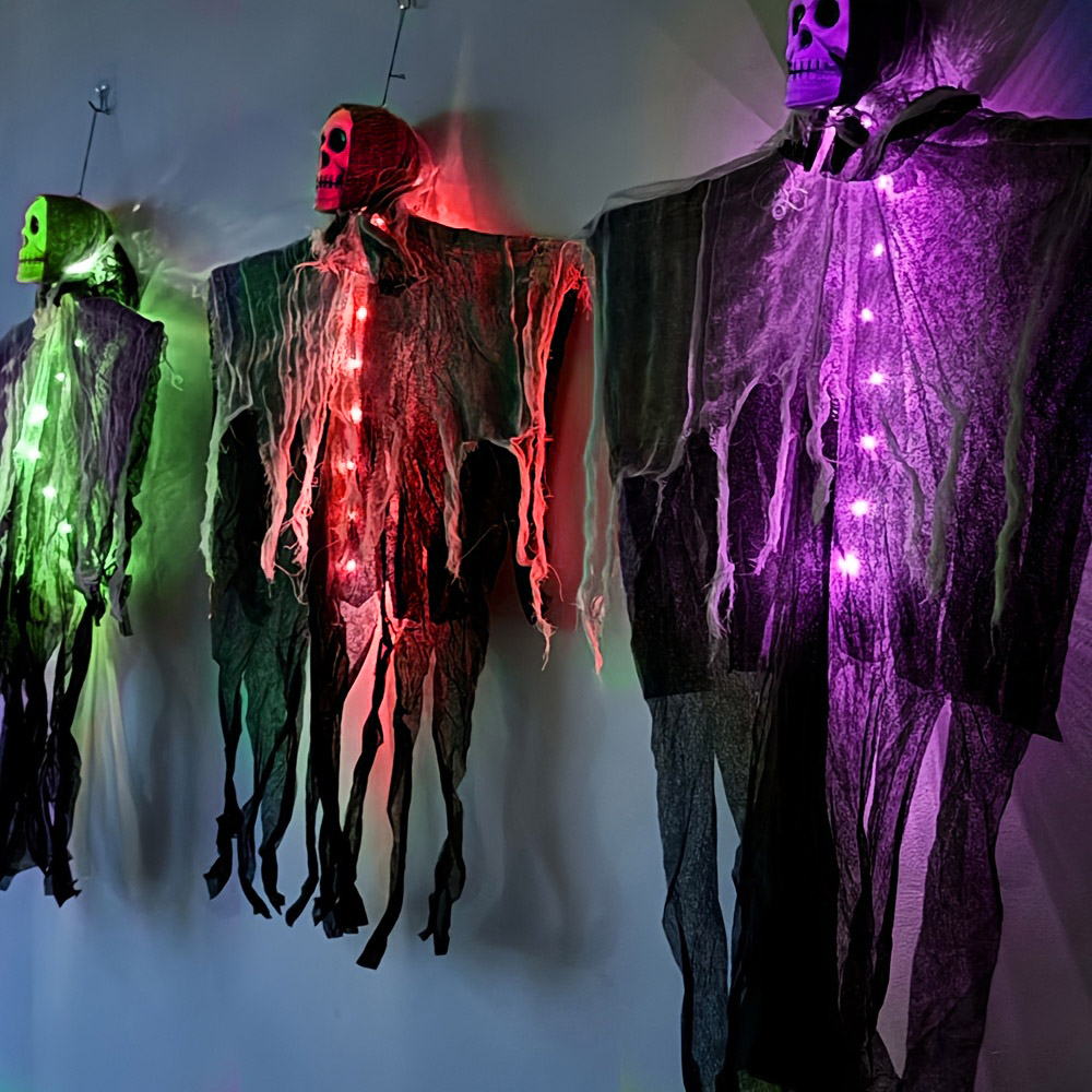 Glowing Scary Ghost Halloween  - Outdoor Lighting On Trees recensie en prijs